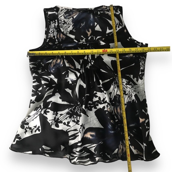 Spence Dark Blue Floral Sleeveless Semi-Sheer Blouse - Picture 7 of 11
